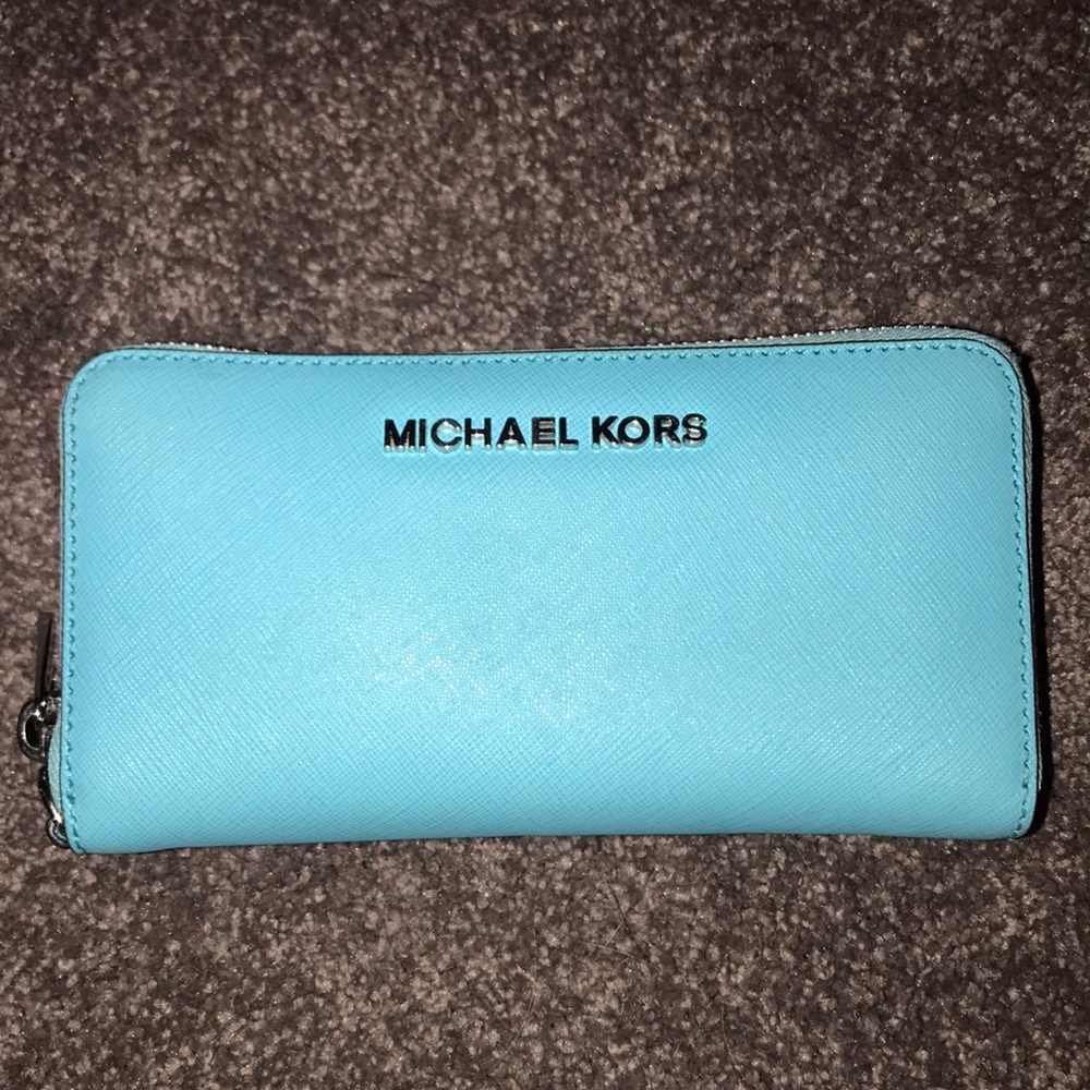 Micheal kors wallet